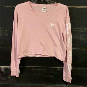 Pink long sleeve crop top.￼